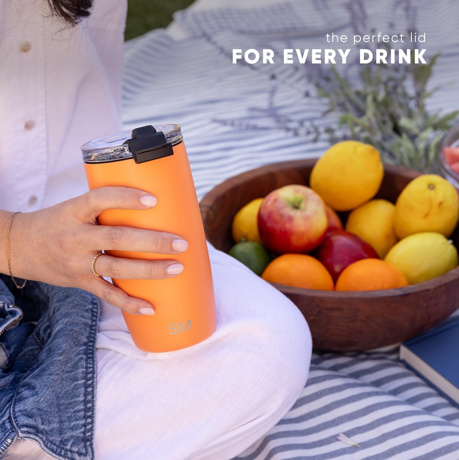 Voyager Tumbler with Clear Flip Lid & Straw